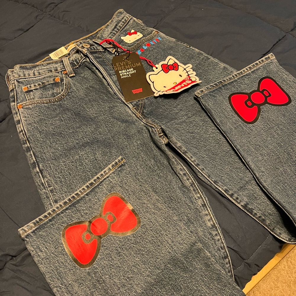 Hello Kitty x Levi’s Jeans